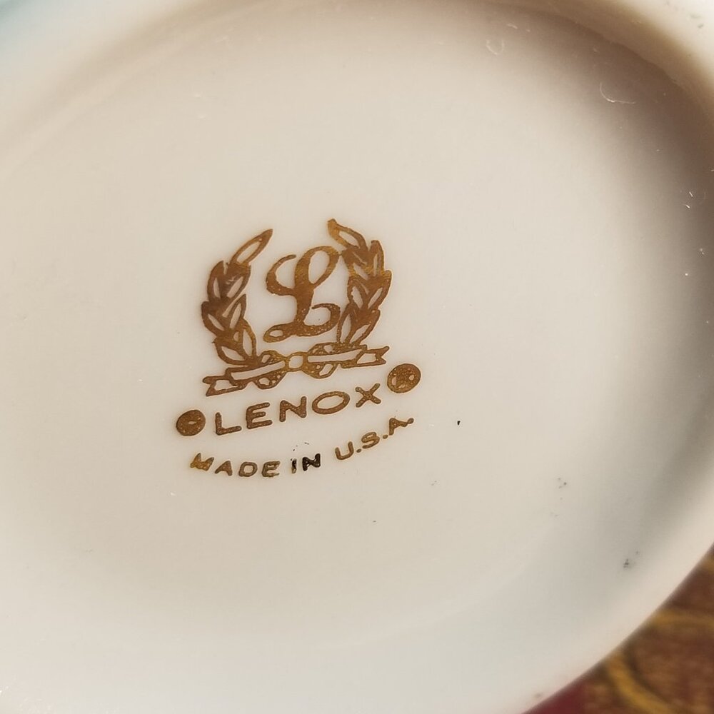 Lenox Mirage Collection 8" Vase | 1987 Vintage Art Deco Elegance - Picture 4 of 7